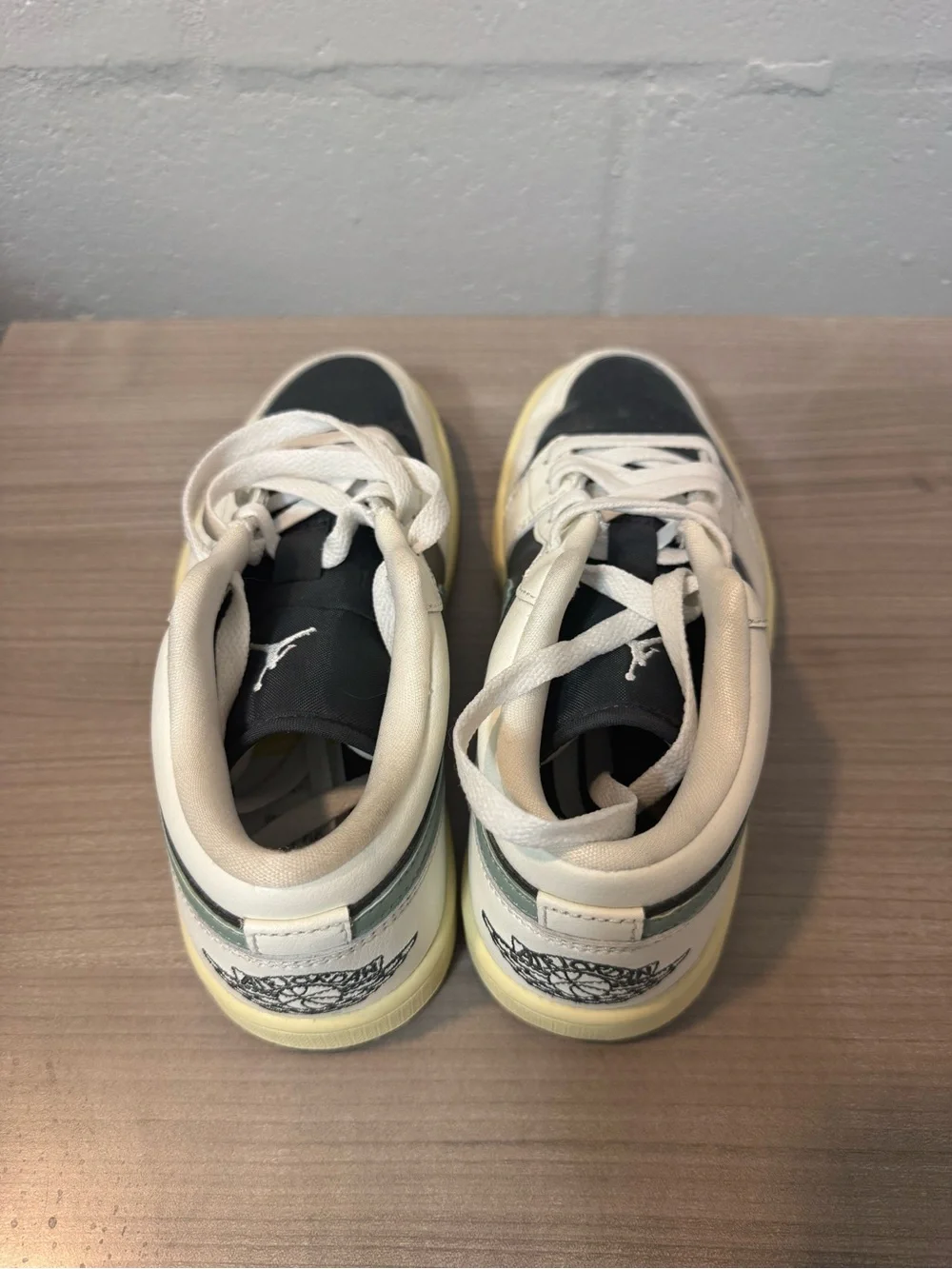 Air Jordan 1 Low